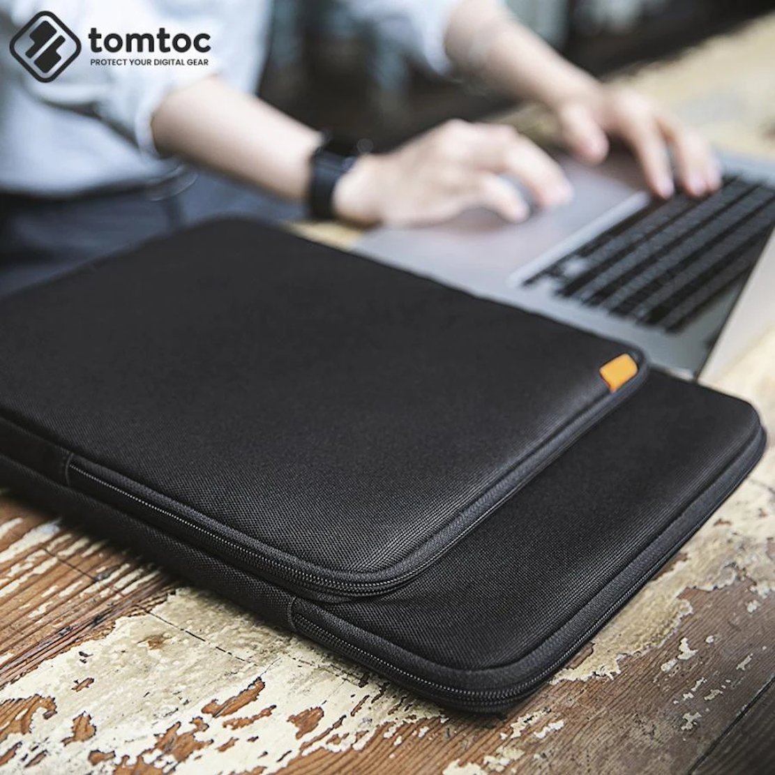 Túi Máy Tính Tomtoc Protection Premium Macbook 13 inch (H13-C02)