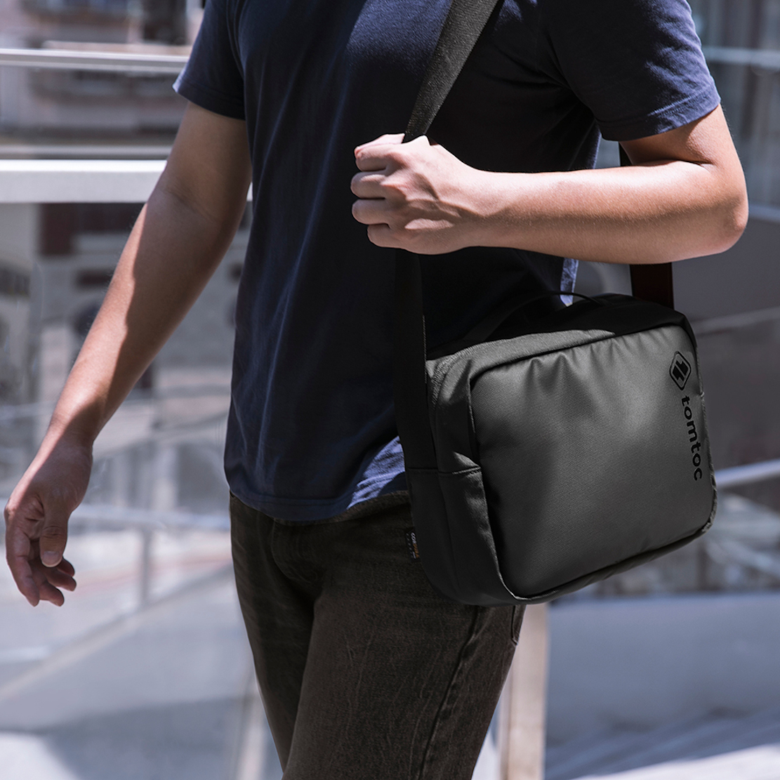 Túi Đeo Chéo Tomtoc Crossbody iPad 9.7 inch (H02-A02)