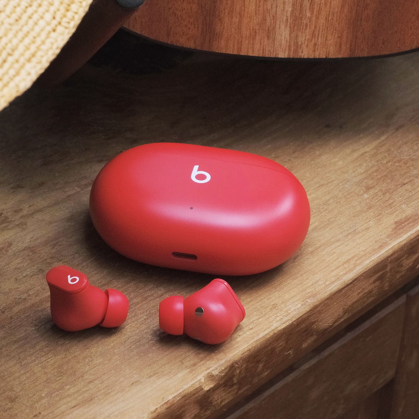 Beats Studio Buds mới ra mắt: Airpods của người dùng Android?