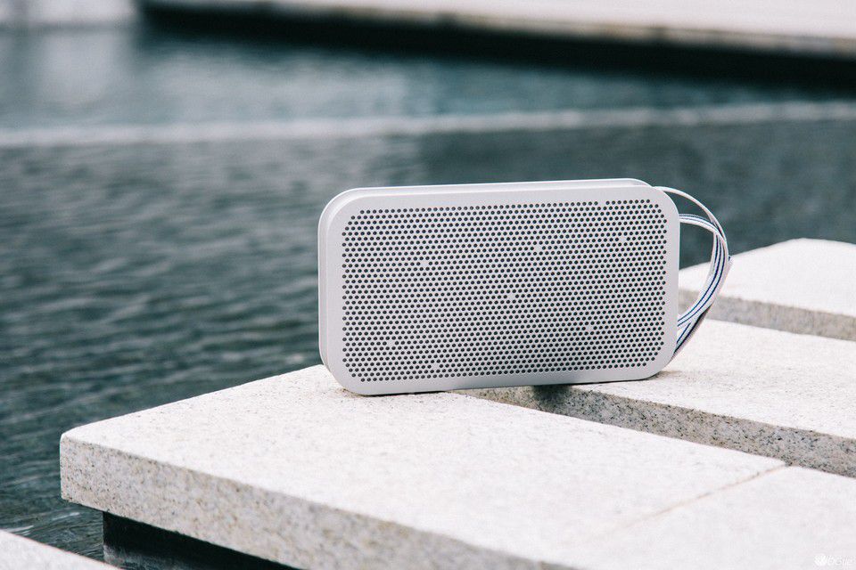 LOA BLUETOOTH DI ĐỘNG BANG OLUFSEN BEOPLAY A2 ACITVE: SỰ THAY ĐỔI MẠNH MẼ
